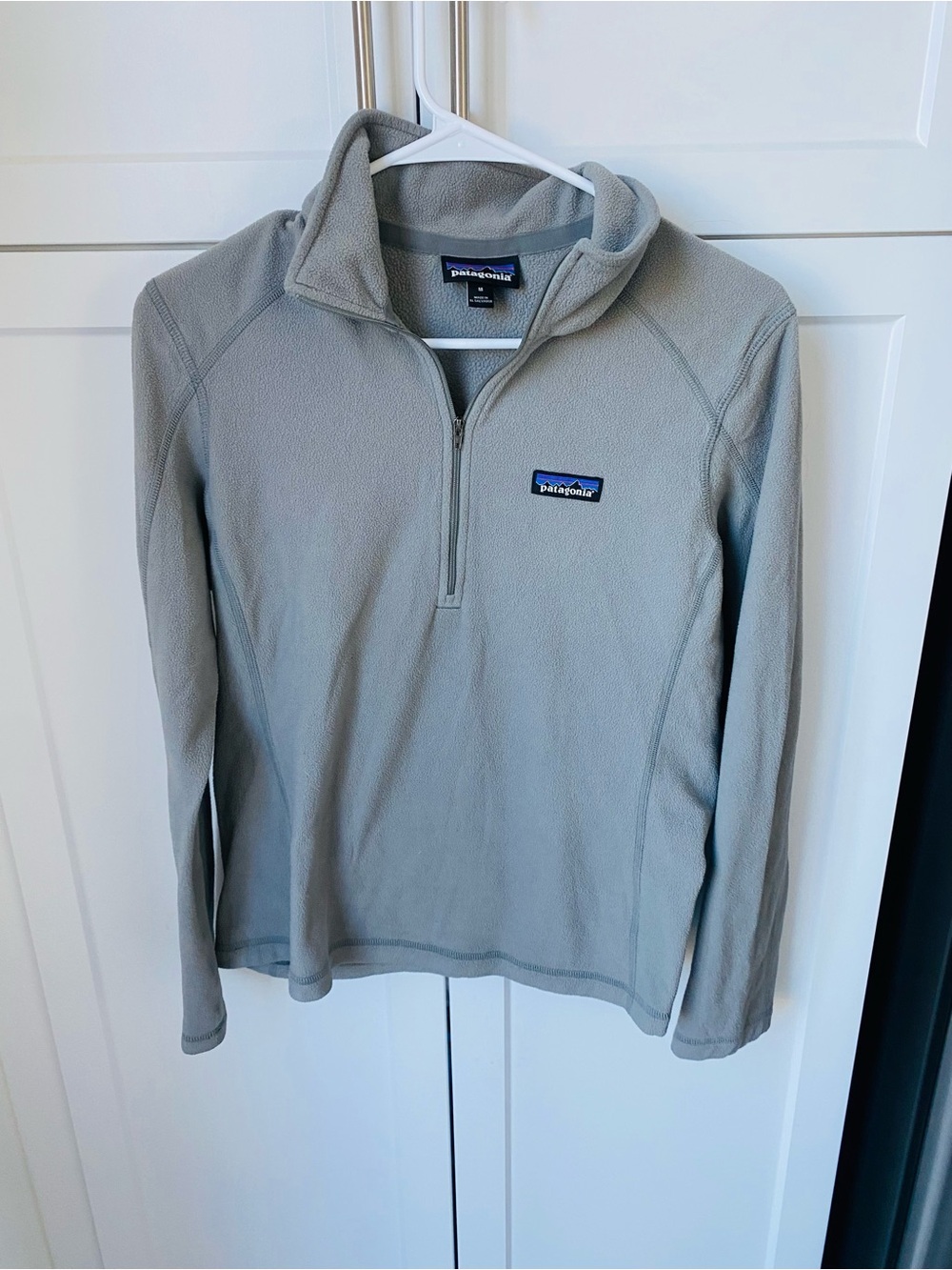 Patagonia women’s medium gray fleece pullover zip over jacket